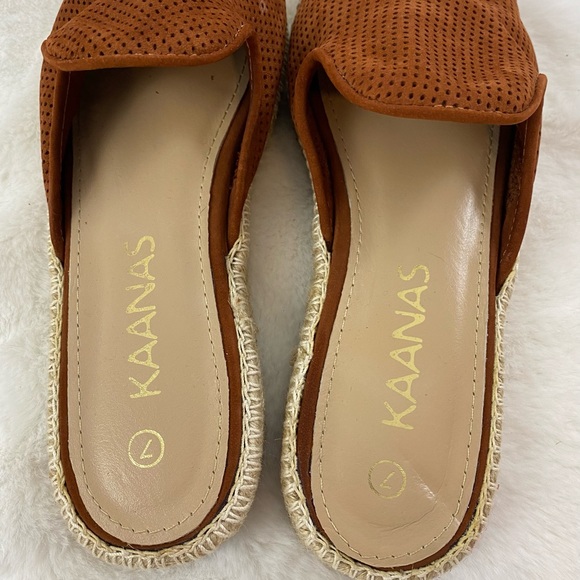 KAANAS Slip On Sedona Perforated Mule Espadrille Size 7 Rust Brown Suede - Picture 4 of 8